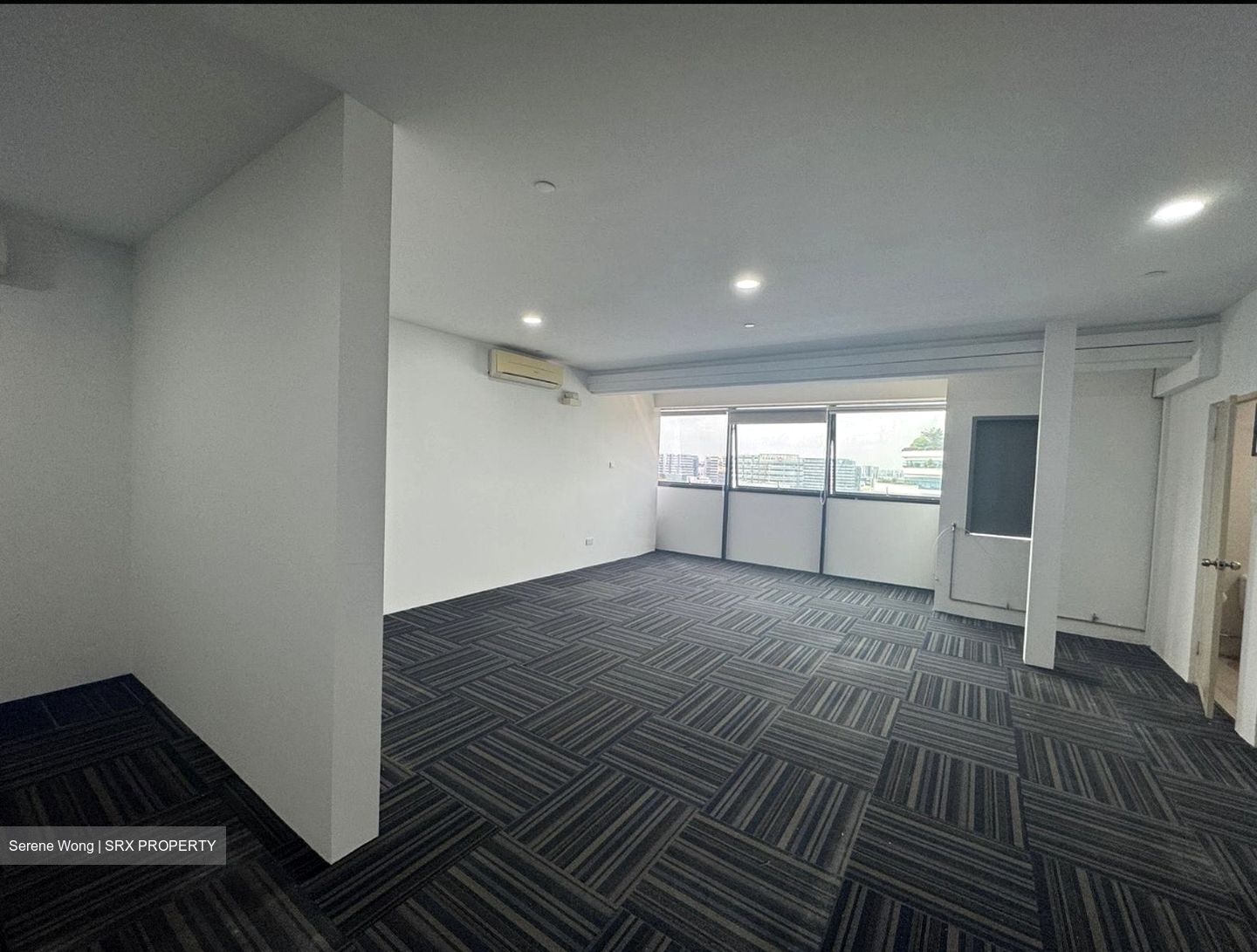 Oxley Bizhub (D14), Factory #490705491